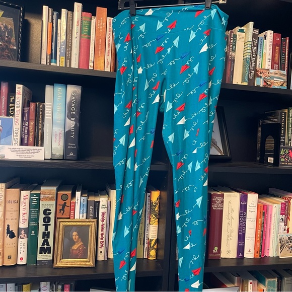 ✨✨$5 Closet Clean Out! ✨✨ - Picture 1 of 6